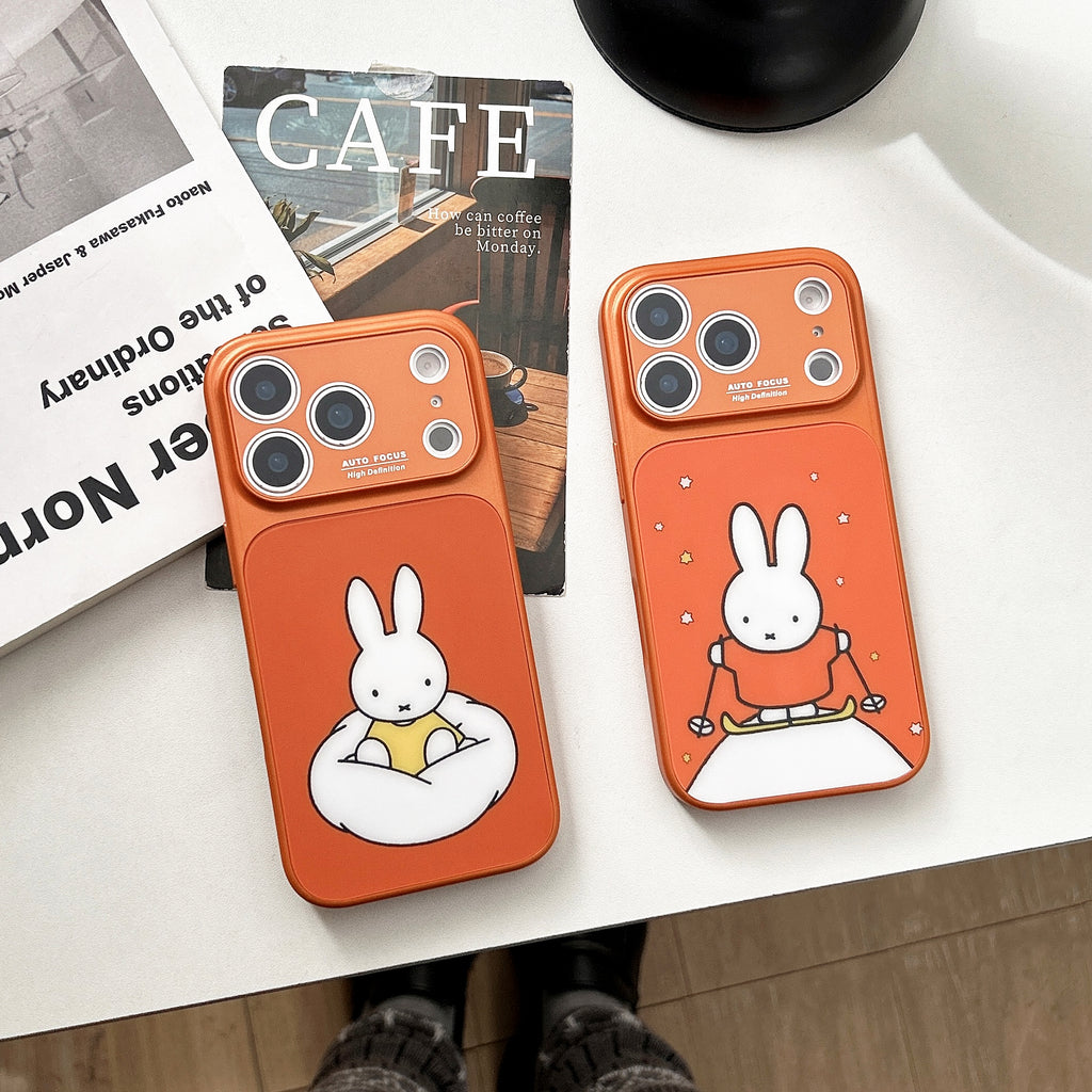 Stylish magnetic phone case