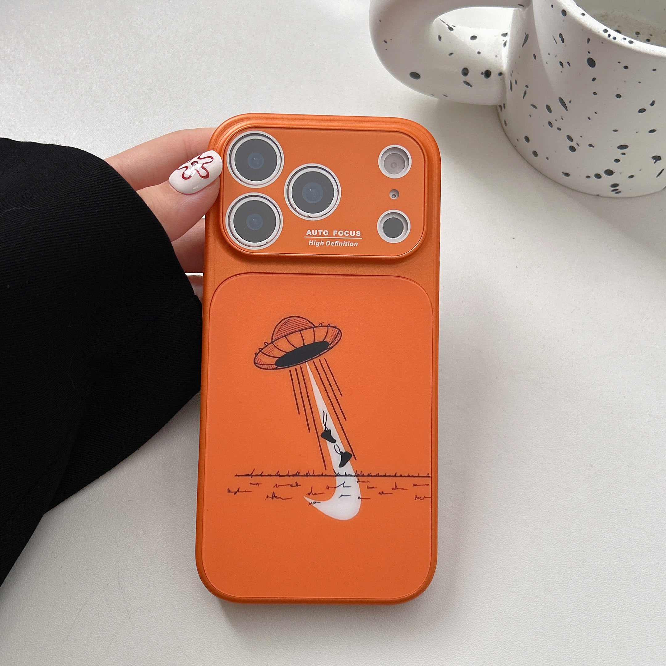 Stylish magnetic phone case